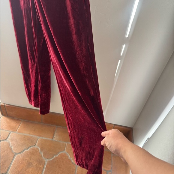 BCBG Paris Velvet Jumpsuit | Burgundy Cowl Neck Holiday Party Evening Outfit M - Picture 6 of 7